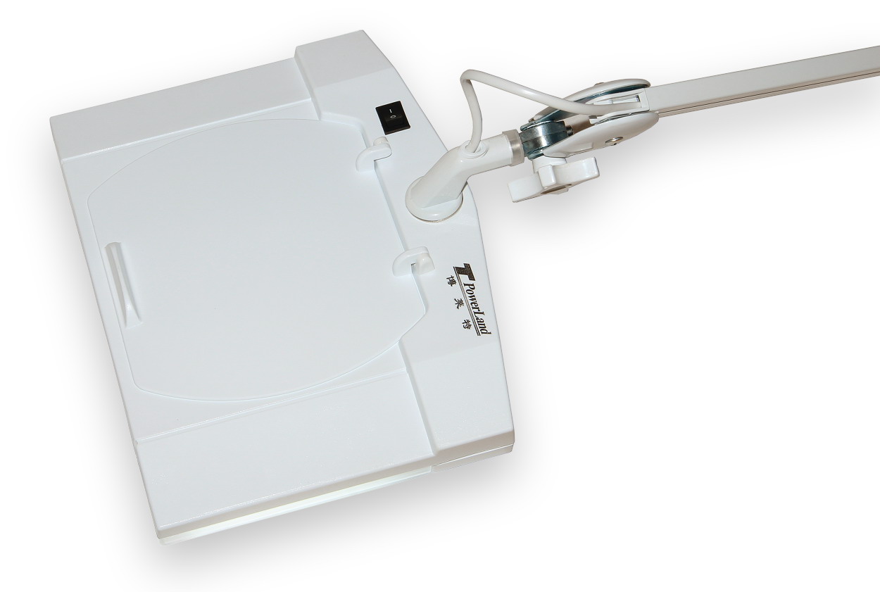 Stolní lupa s osvětlením typ Giga zvětšení 8D