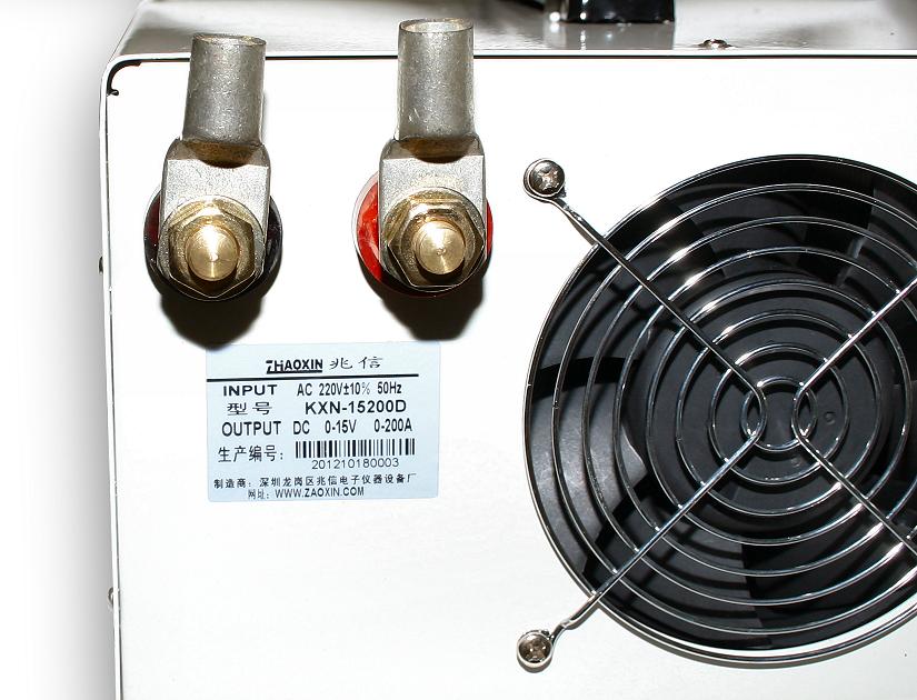 Laboratorní zdroj KXN-15200D 0-15V/200A