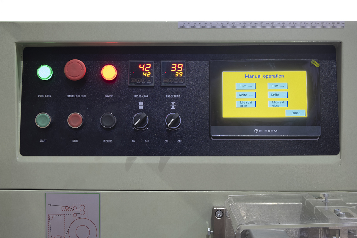 Horizontální balící stroj KT-250X pro balení produktů a potravin
